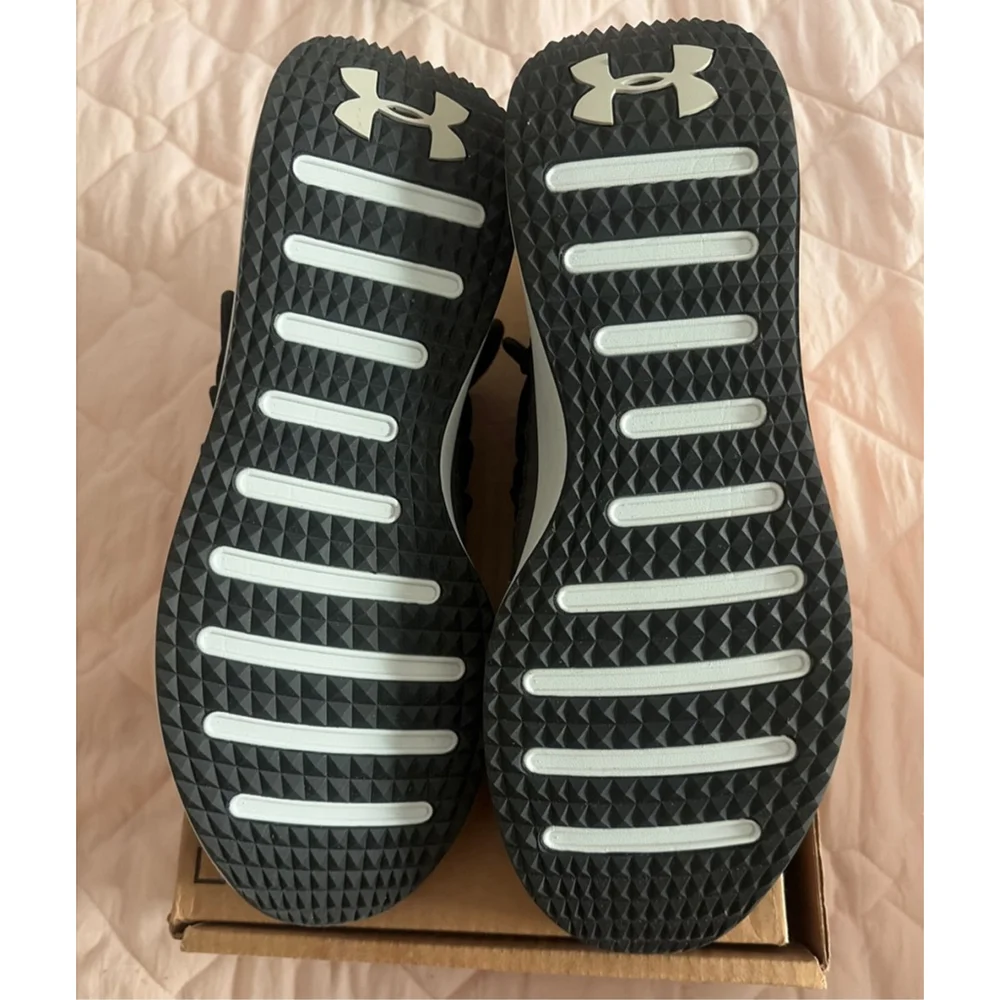 Women's Under Armour Black & White Athletic Shoes Size 10.5